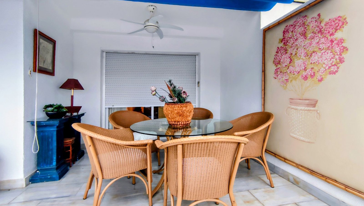 2 Bed, 2 Bath, ApartmentFor Sale, Puerto Banus, Malaga