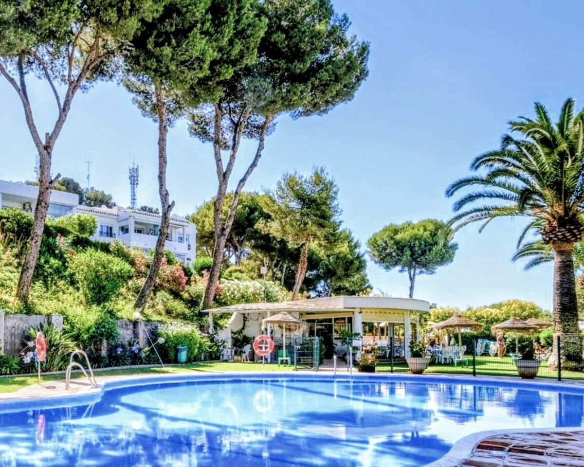 2 Bed, 2 Bath, ApartmentFor Sale, Miraflores, Malaga