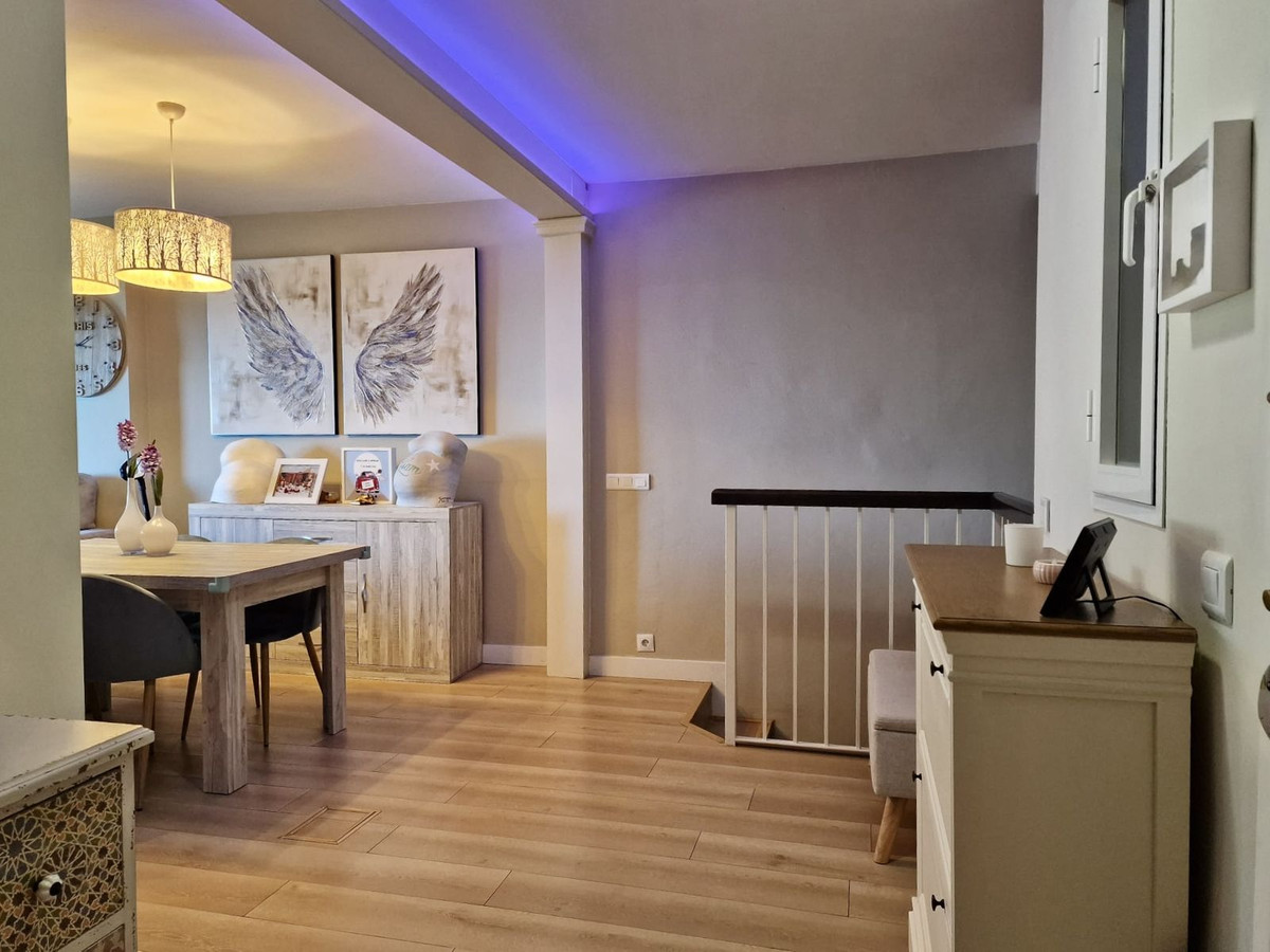 3 Bed, 2 Bath, ApartmentFor Sale, Riviera Del Sol, Malaga