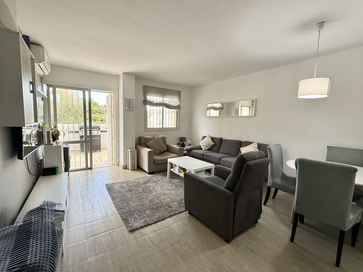 2 Bed, 1 Bath, ApartmentFor Sale, Calahonda, Malaga