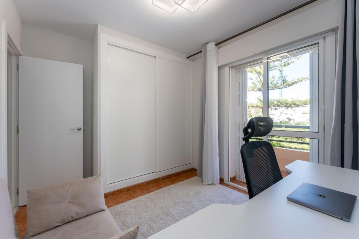 3 Bed, 3 Bath, HouseFor Sale, Artola, Malaga