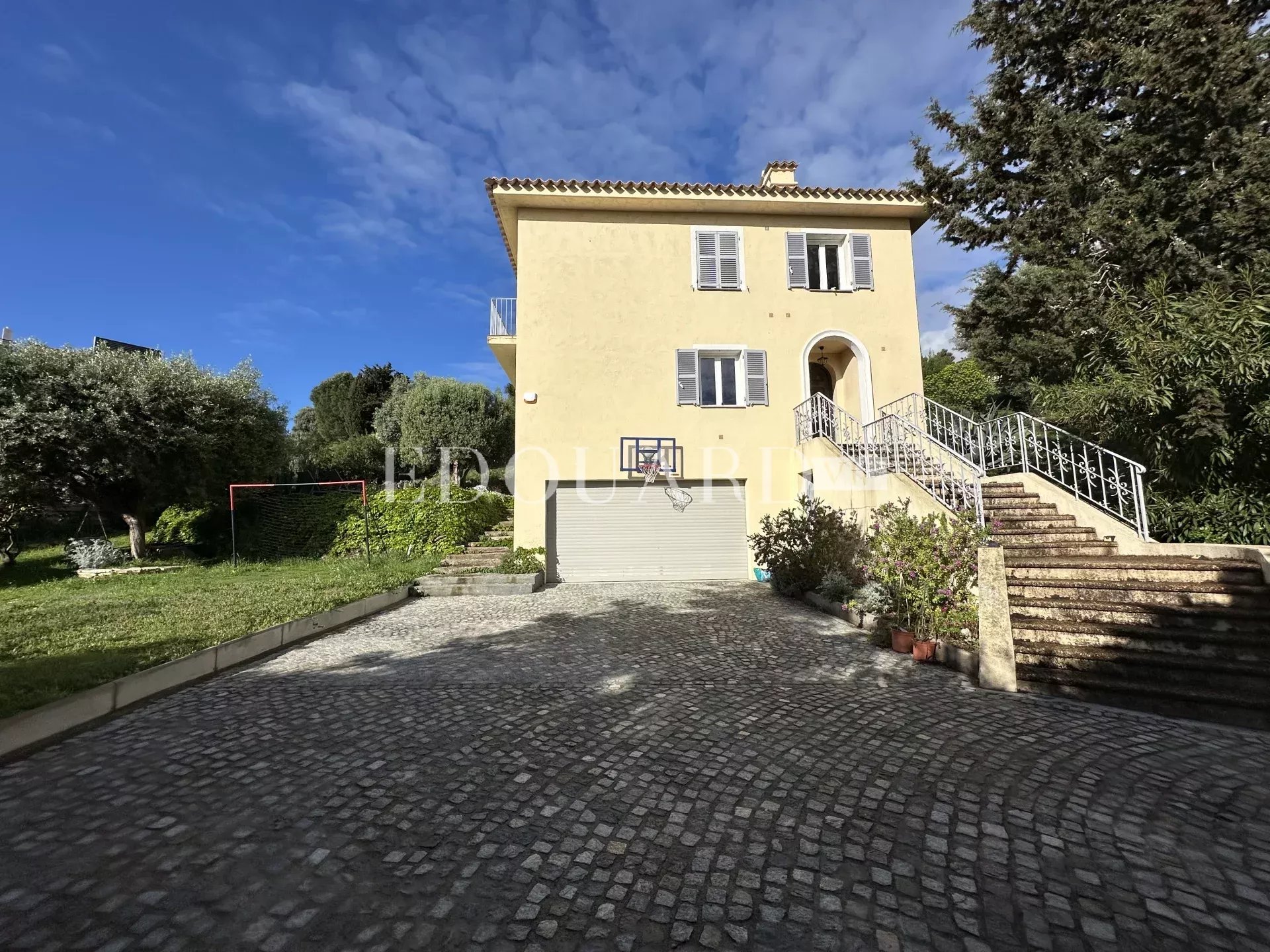 4 Bed, 2 Bath, HouseFor Sale, Roquebrune-Cap-Martin, Alpes-Maritimes