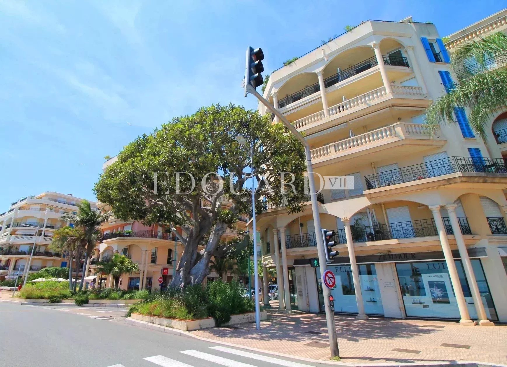 1 Bed, 1 Bath, ApartmentFor Sale, Menton, Alpes-Maritimes