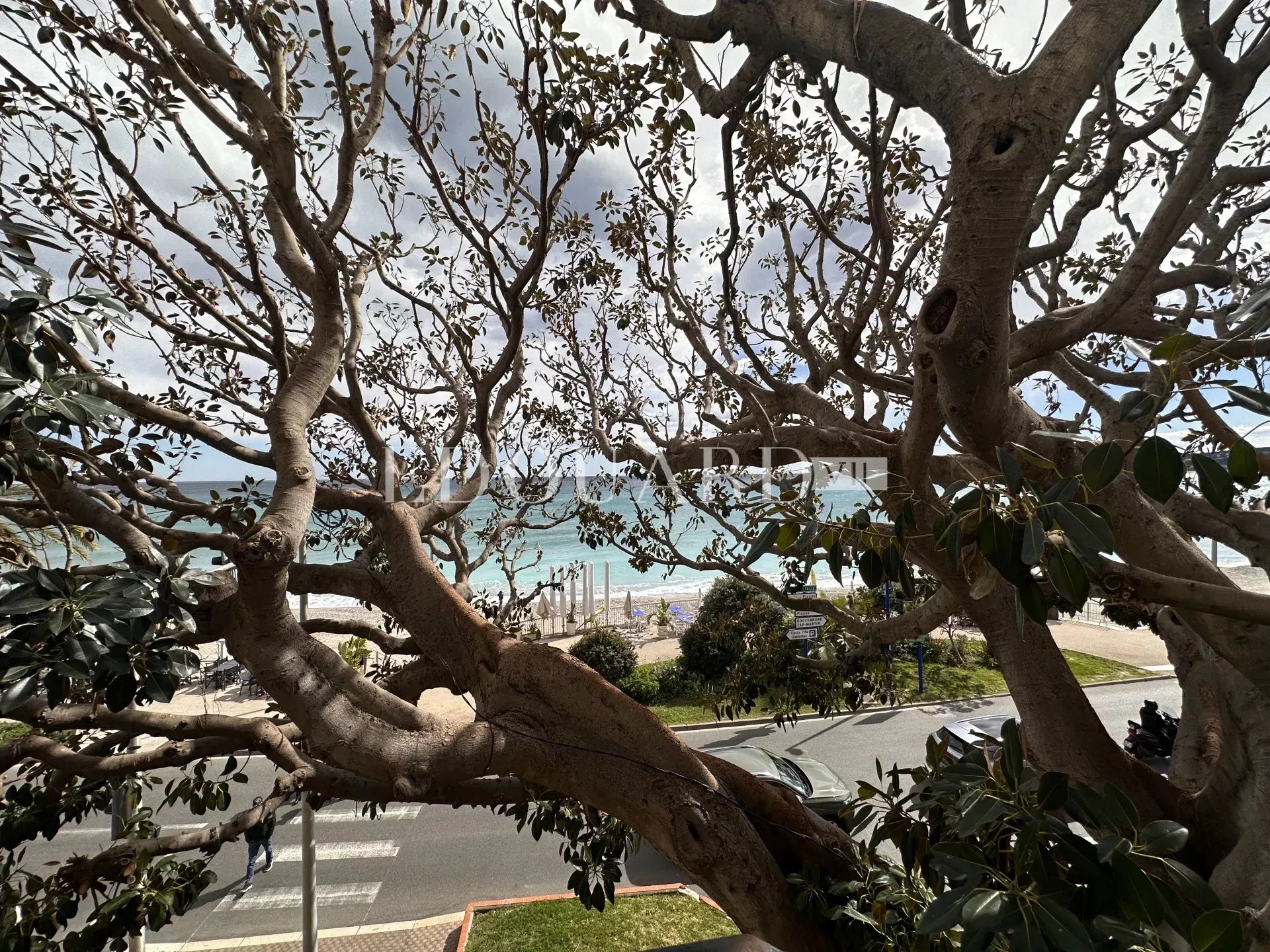 1 Bed, 1 Bath, ApartmentFor Sale, Menton, Alpes-Maritimes