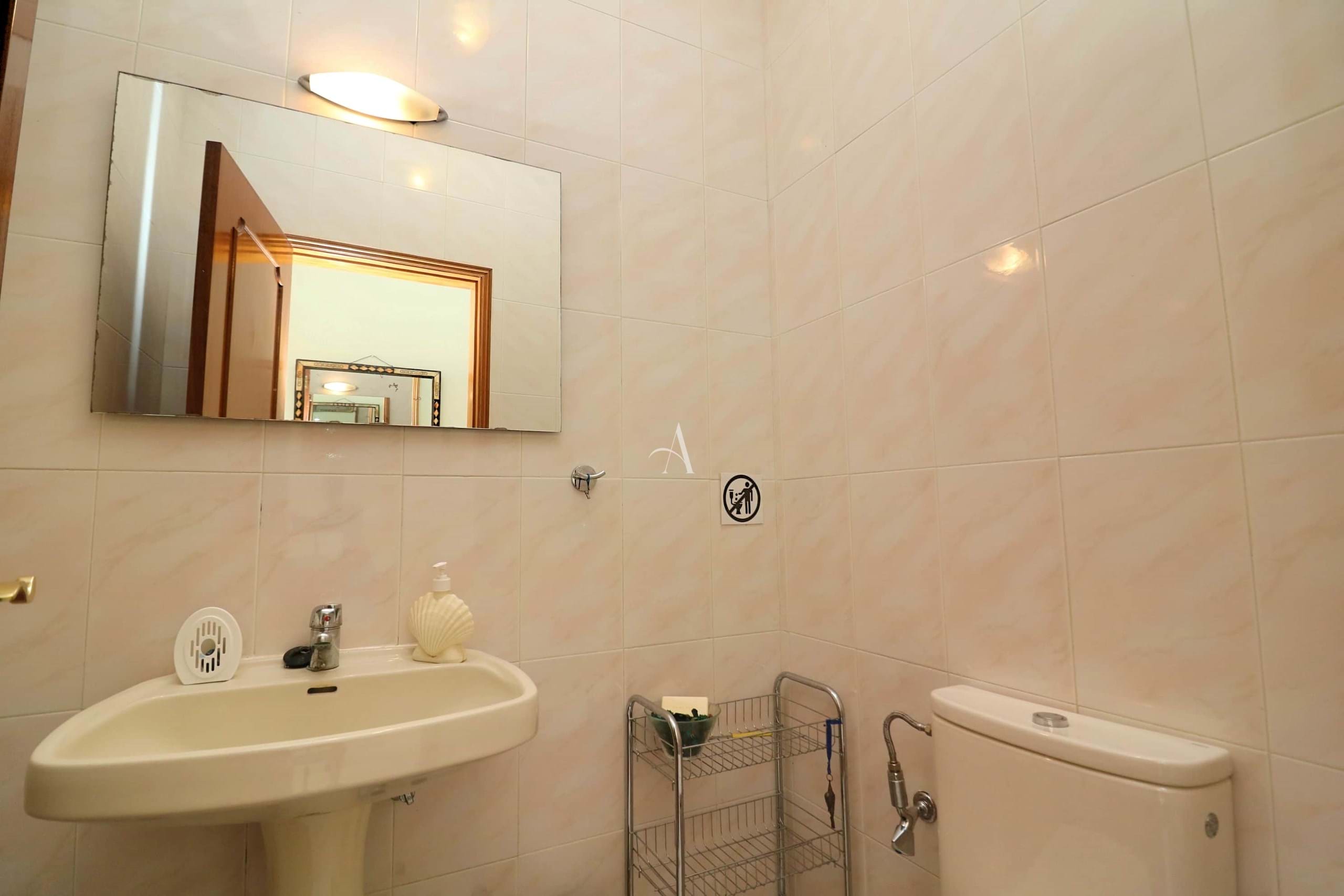 4 Bed, 3 Bath, HouseFor Sale, Loulé, Faro, 810-221