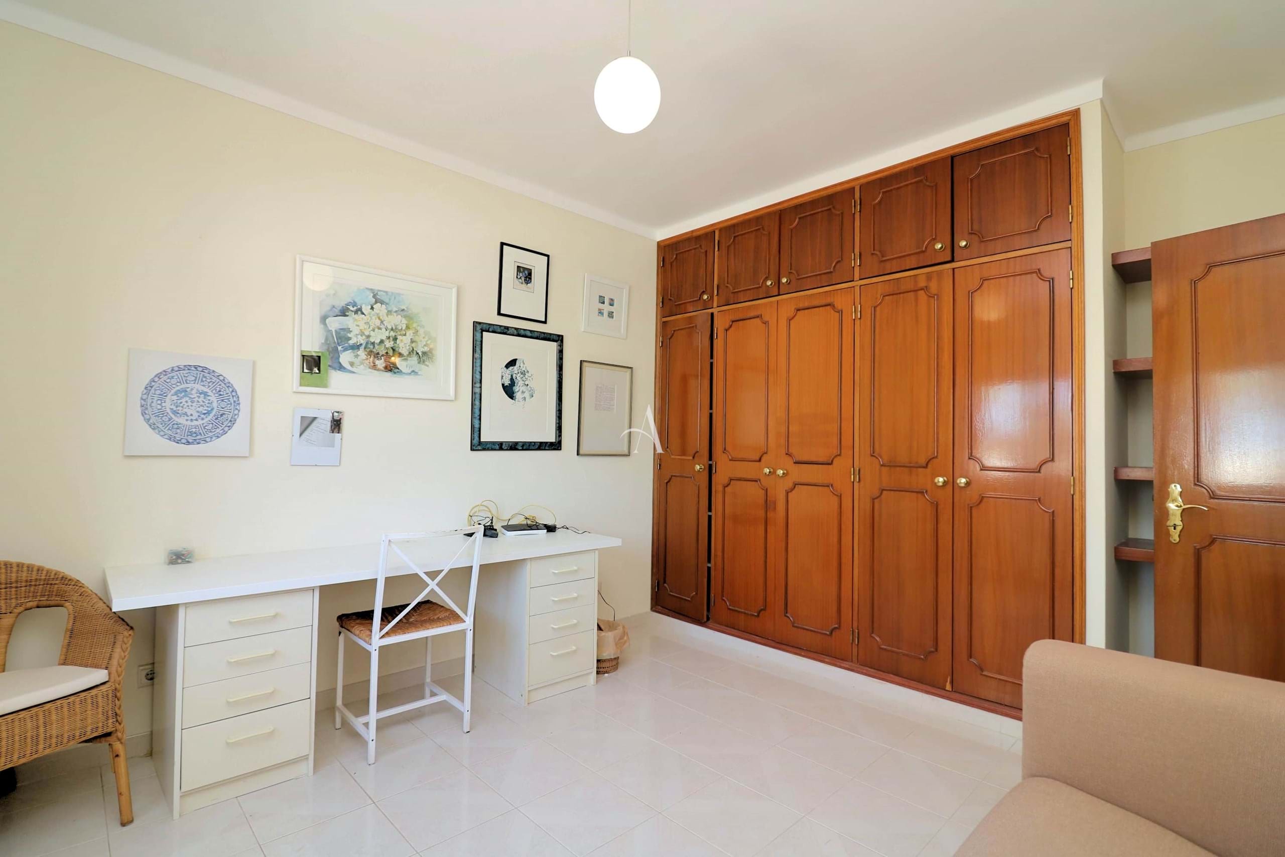 4 Bed, 3 Bath, HouseFor Sale, Loulé, Faro, 810-221