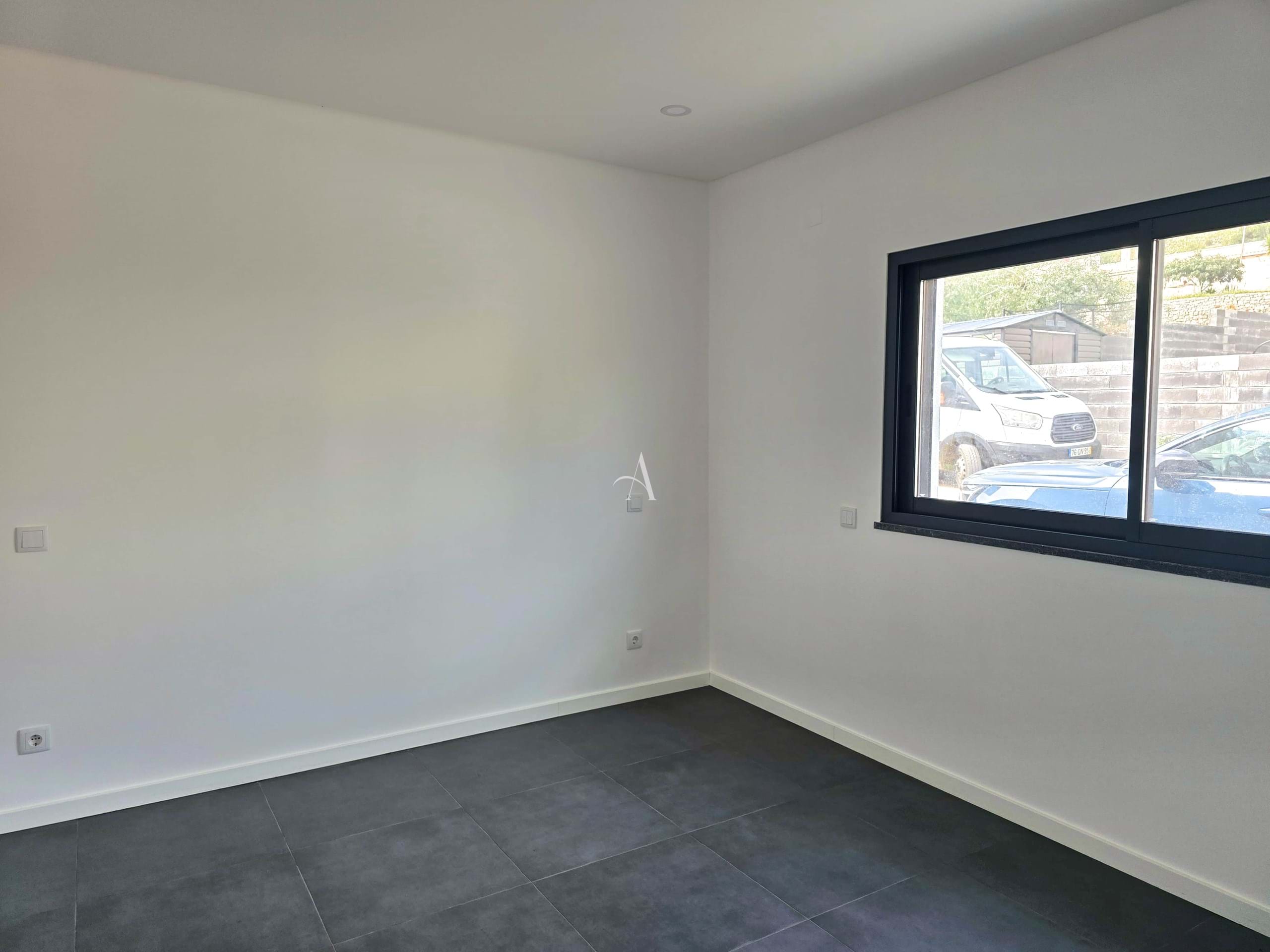 2 Bed, 2 Bath, HouseFor Sale, Sao Bras De Alportel, Faro, 8150-044