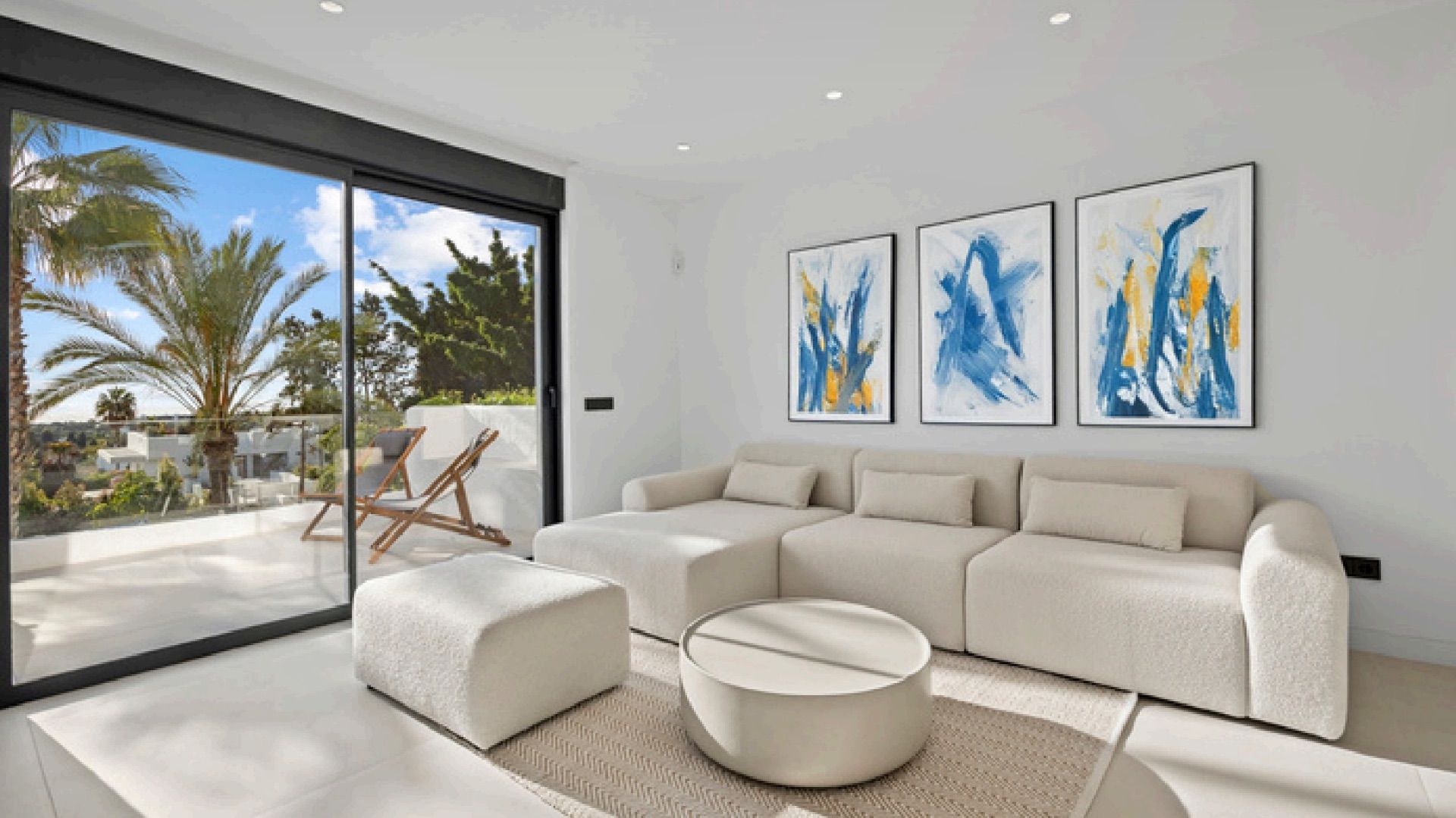 3 Bed, 2 Bath, ApartmentFor Sale, Estepona, Malaga, 29680