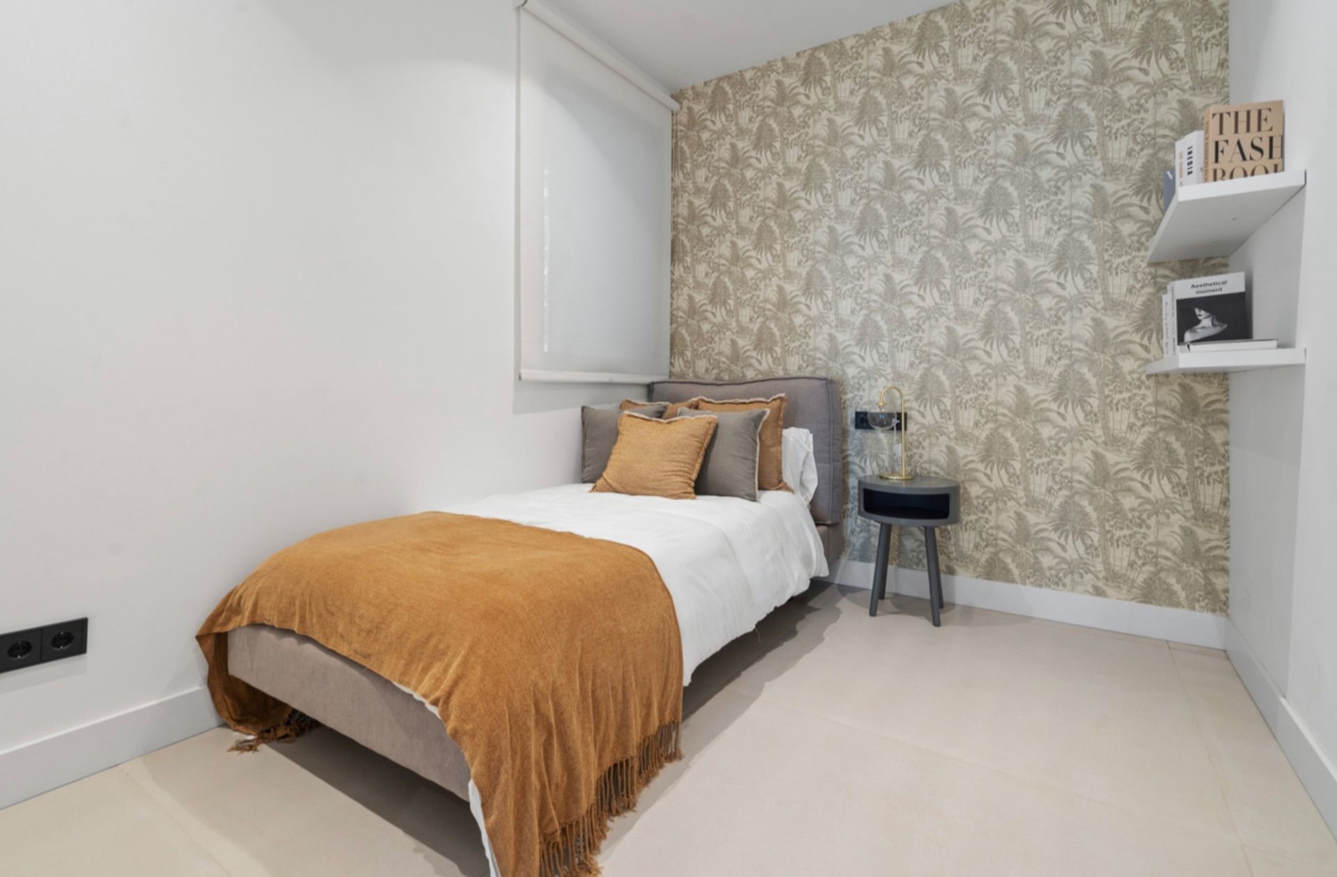 3 Bed, 2 Bath, ApartmentFor Sale, Estepona, Malaga, 29680