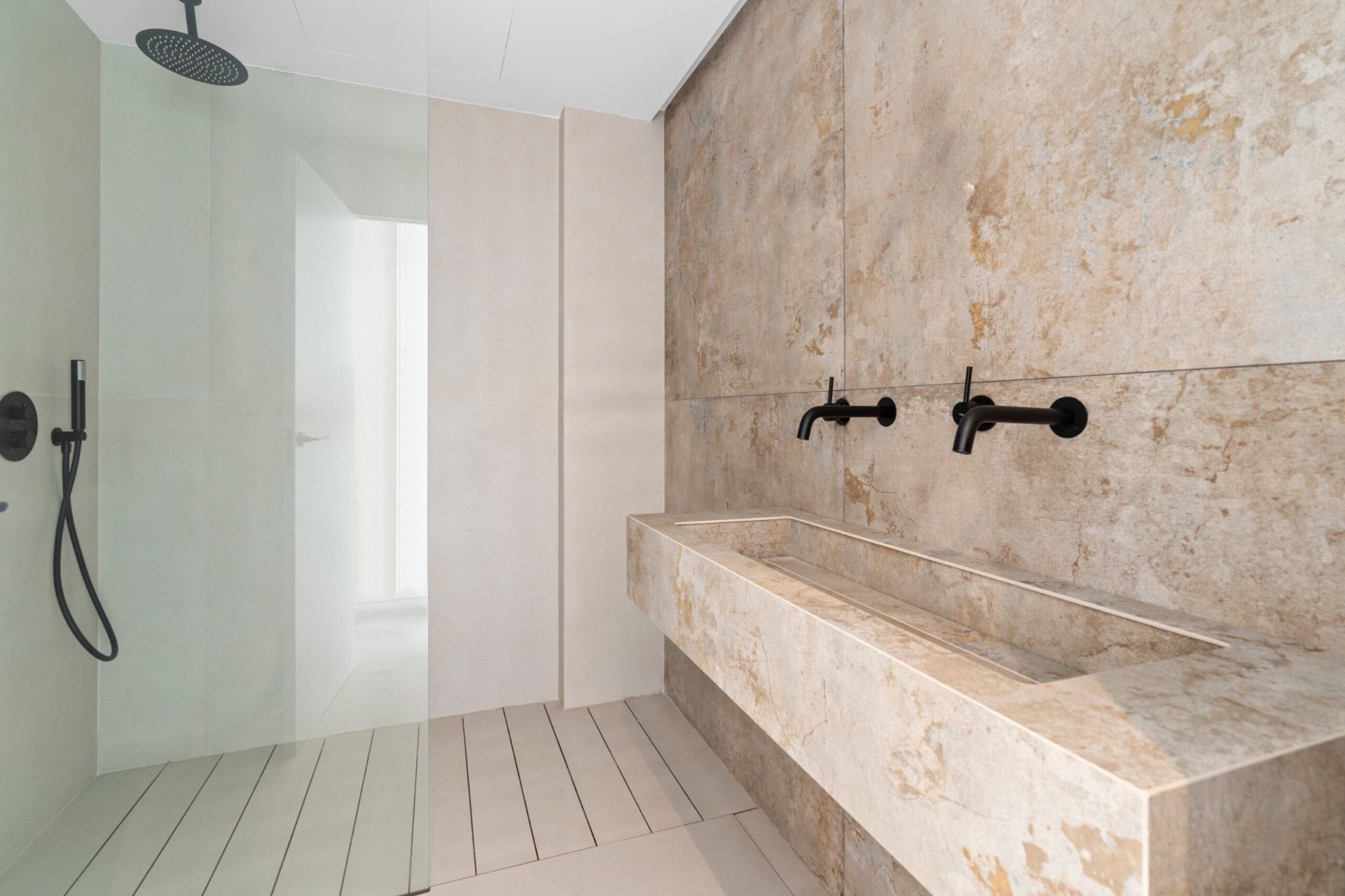 3 Bed, 2 Bath, ApartmentFor Sale, Estepona, Malaga, 29680