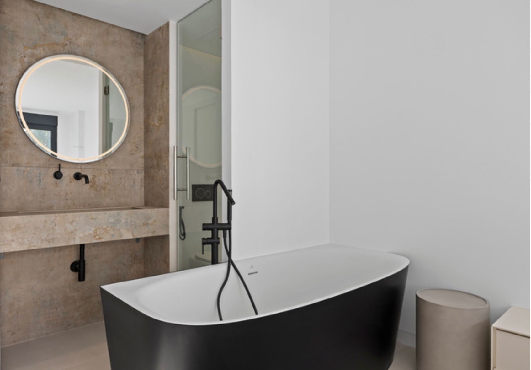 3 Bed, 2 Bath, ApartmentFor Sale, Estepona, Malaga, 29680