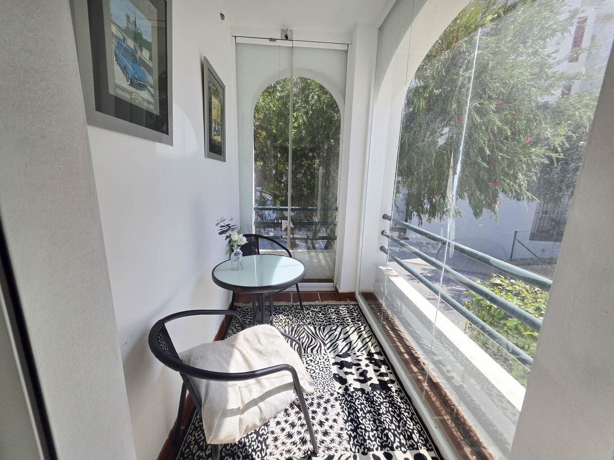 3 Bed, 2 Bath, ApartmentFor Sale, La Duquesa, Malaga