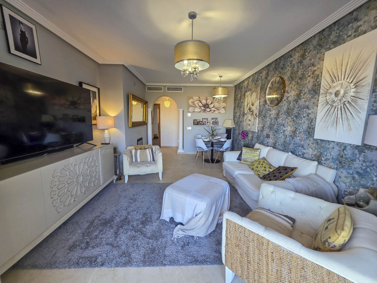 3 Bed, 2 Bath, ApartmentFor Sale, La Duquesa, Malaga