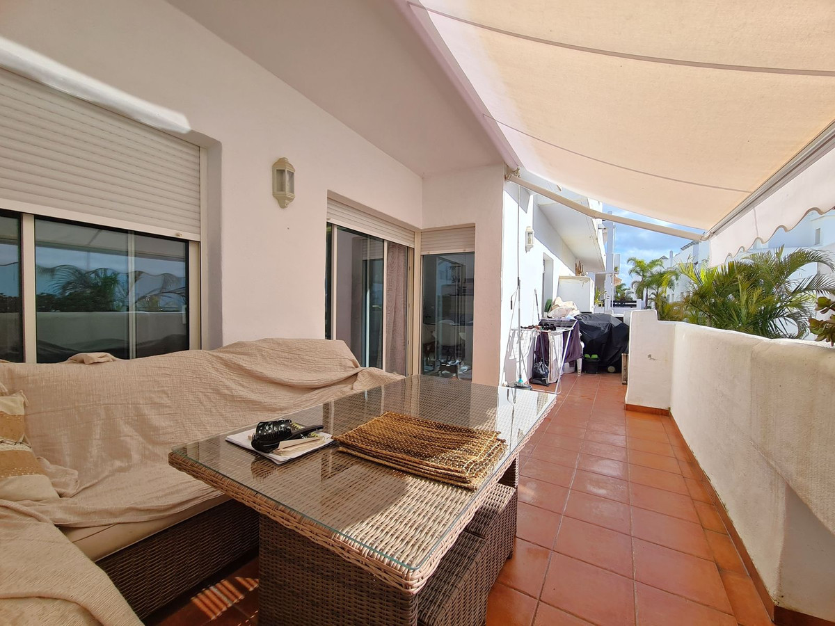 3 Bed, 2 Bath, ApartmentFor Sale, Estepona, Malaga