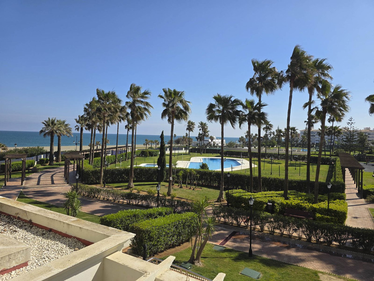 2 Bed, 2 Bath, ApartmentFor Sale, San Luis de Sabinillas, Malaga