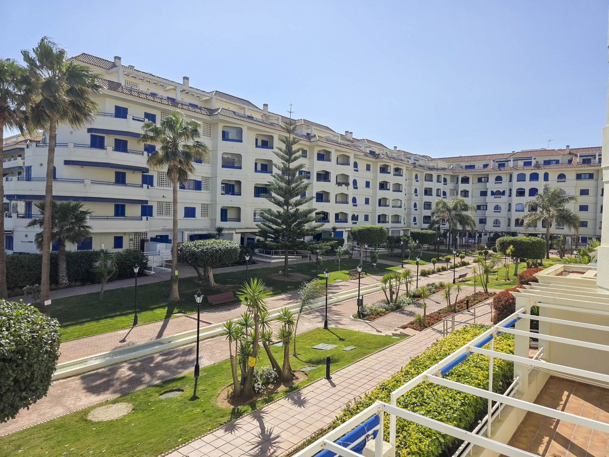 2 Bed, 2 Bath, ApartmentFor Sale, San Luis de Sabinillas, Malaga