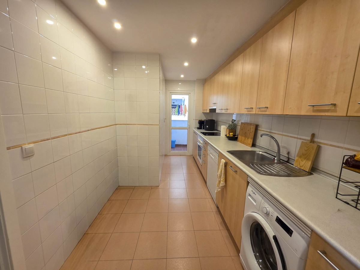 2 Bed, 2 Bath, ApartmentFor Sale, San Luis de Sabinillas, Malaga