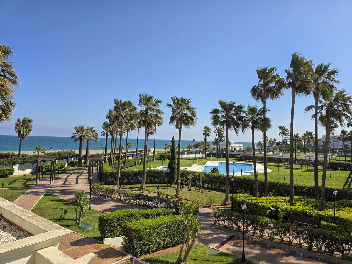 2 Bed, 2 Bath, ApartmentFor Sale, San Luis de Sabinillas, Malaga