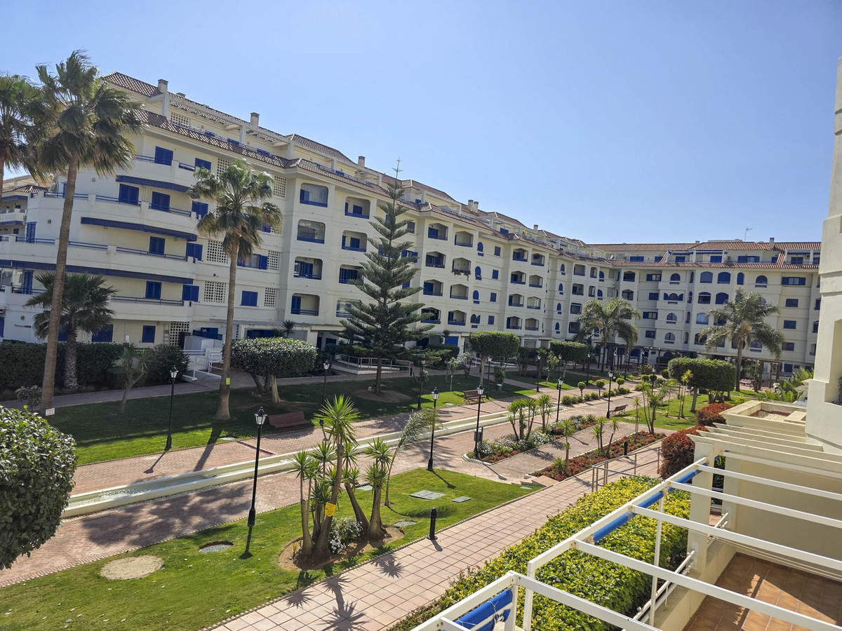 2 Bed, 2 Bath, ApartmentFor Sale, San Luis de Sabinillas, Malaga