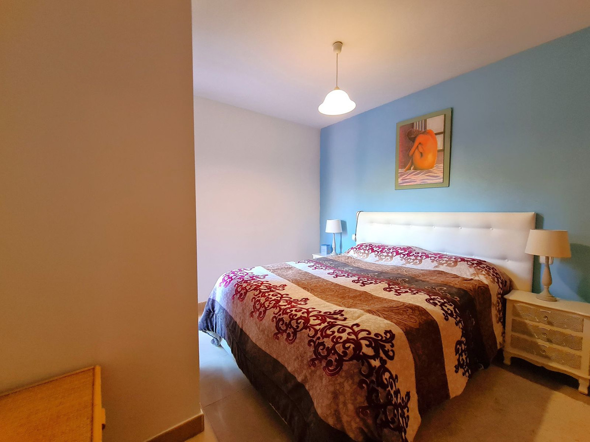 1 Bed, 1 Bath, ApartmentFor Sale, Estepona, Malaga