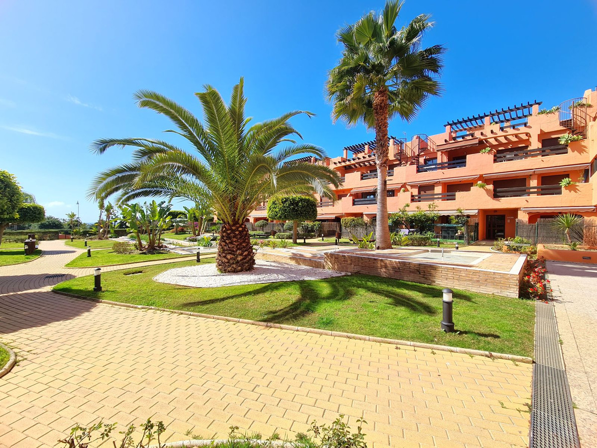 1 Bed, 1 Bath, ApartmentFor Sale, Estepona, Malaga