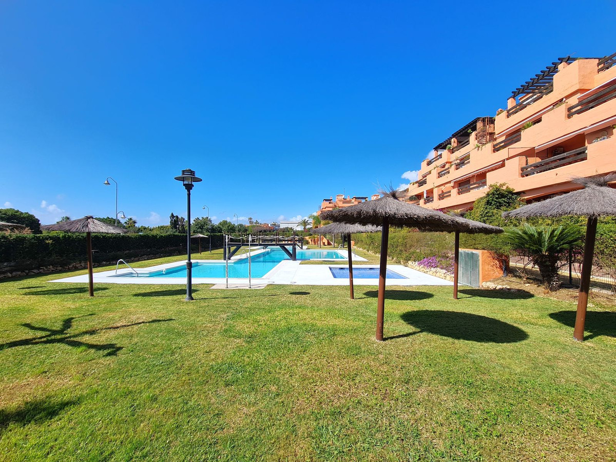 1 Bed, 1 Bath, ApartmentFor Sale, Estepona, Malaga