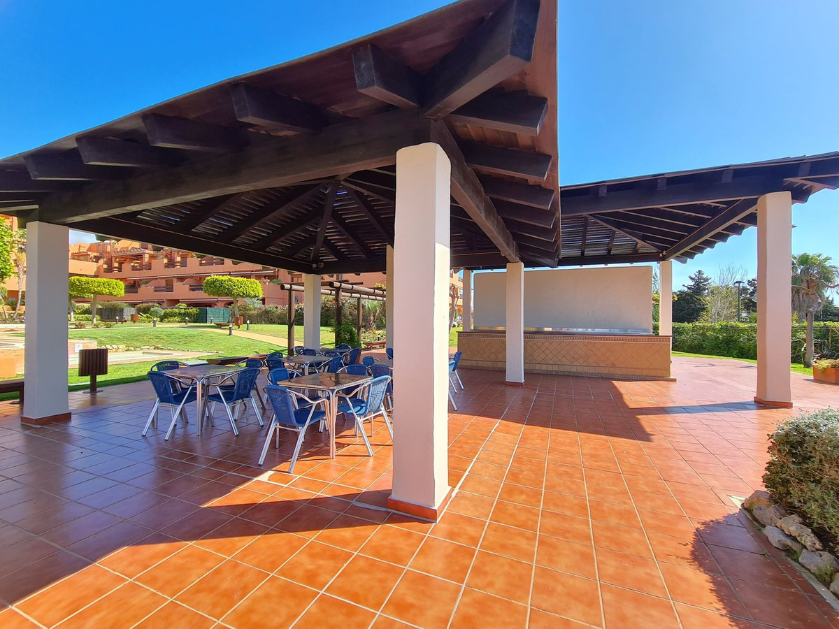 1 Bed, 1 Bath, ApartmentFor Sale, Estepona, Malaga