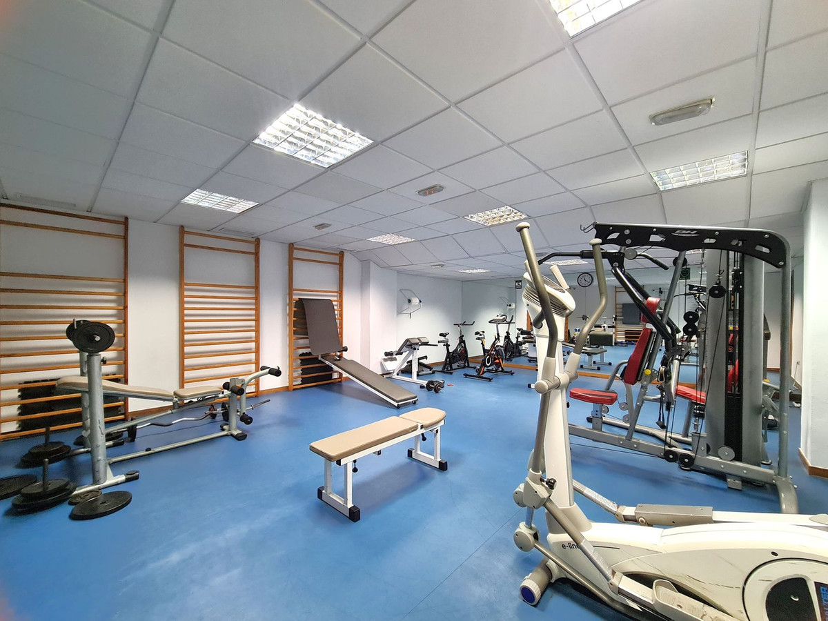 1 Bed, 1 Bath, ApartmentFor Sale, Estepona, Malaga