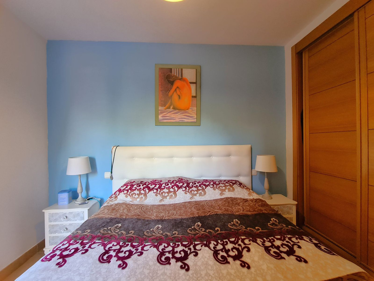 1 Bed, 1 Bath, ApartmentFor Sale, Estepona, Malaga