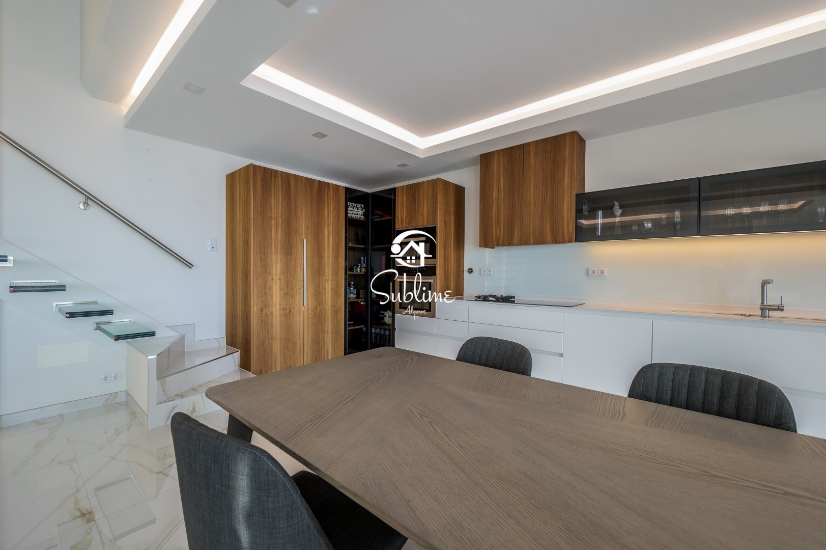 4 Bed, 4 Bath, ApartmentFor Sale, Lagos, Faro, 8600-545