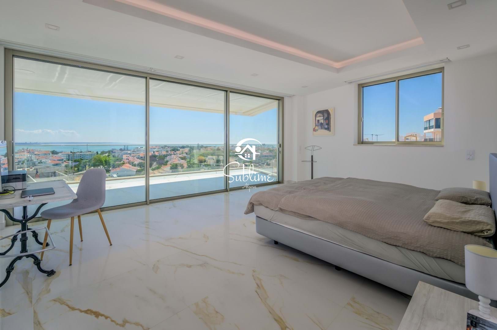 4 Bed, 4 Bath, ApartmentFor Sale, Lagos, Faro, 8600-545