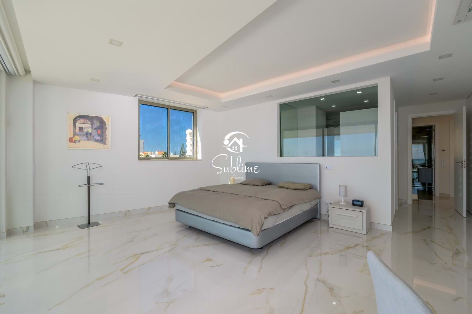 4 Bed, 4 Bath, ApartmentFor Sale, Lagos, Faro, 8600-545