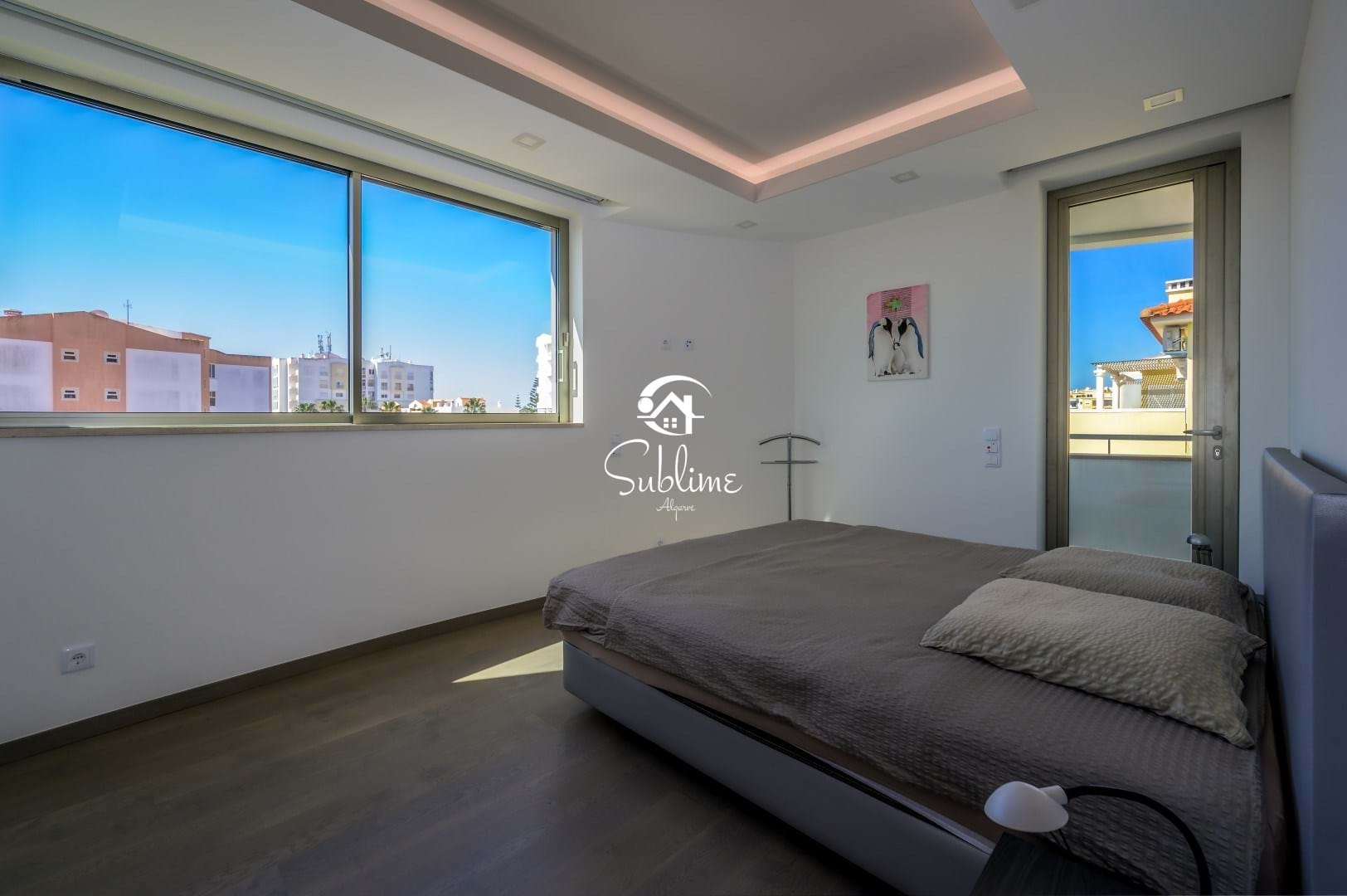 4 Bed, 4 Bath, ApartmentFor Sale, Lagos, Faro, 8600-545