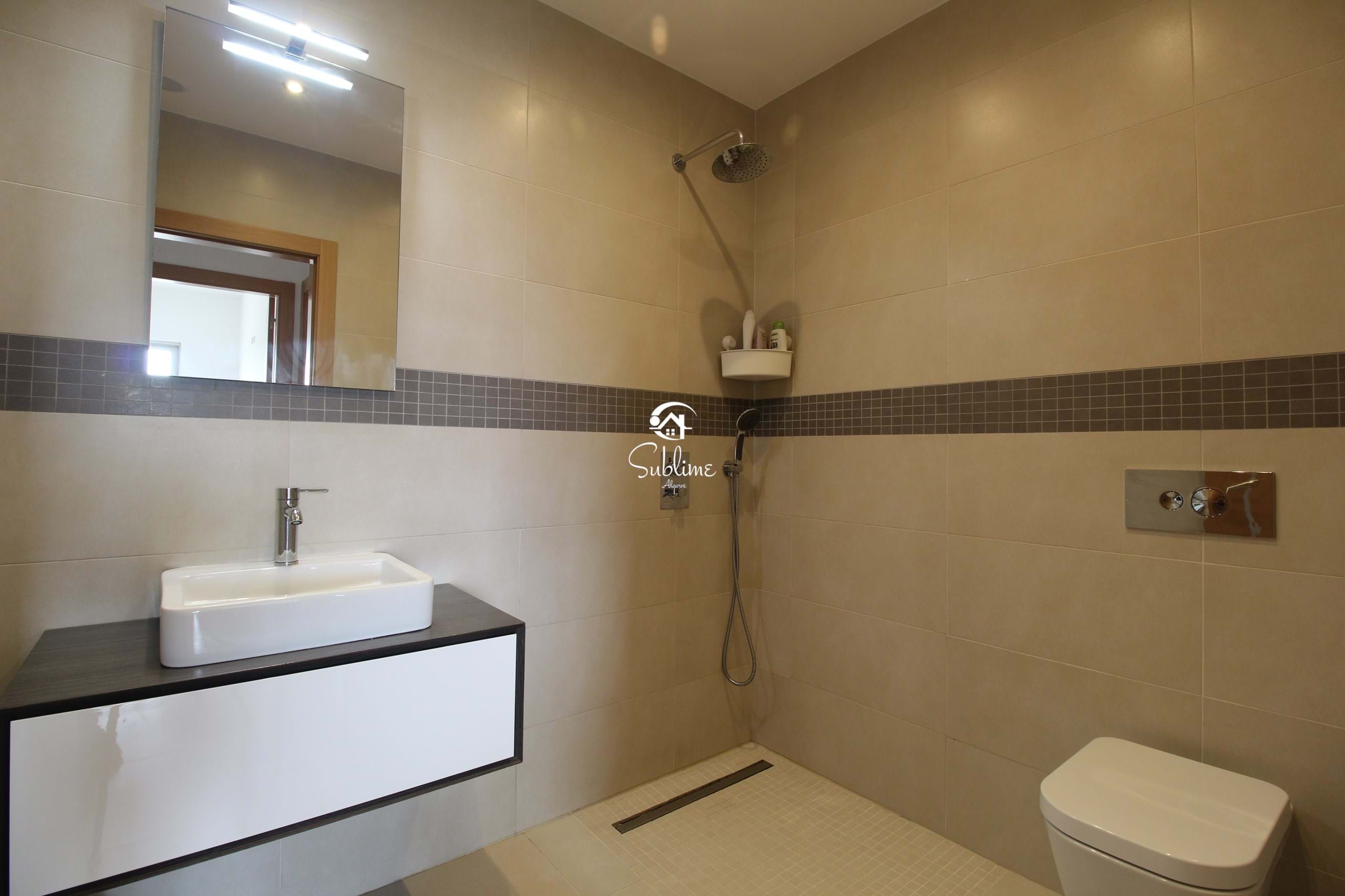 2 Bed, 2 Bath, ApartmentFor Sale, Lagos, Faro, 8600-551