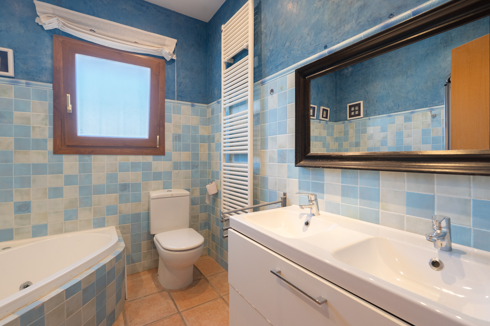 3 Bed, 2 Bath, HouseFor Sale