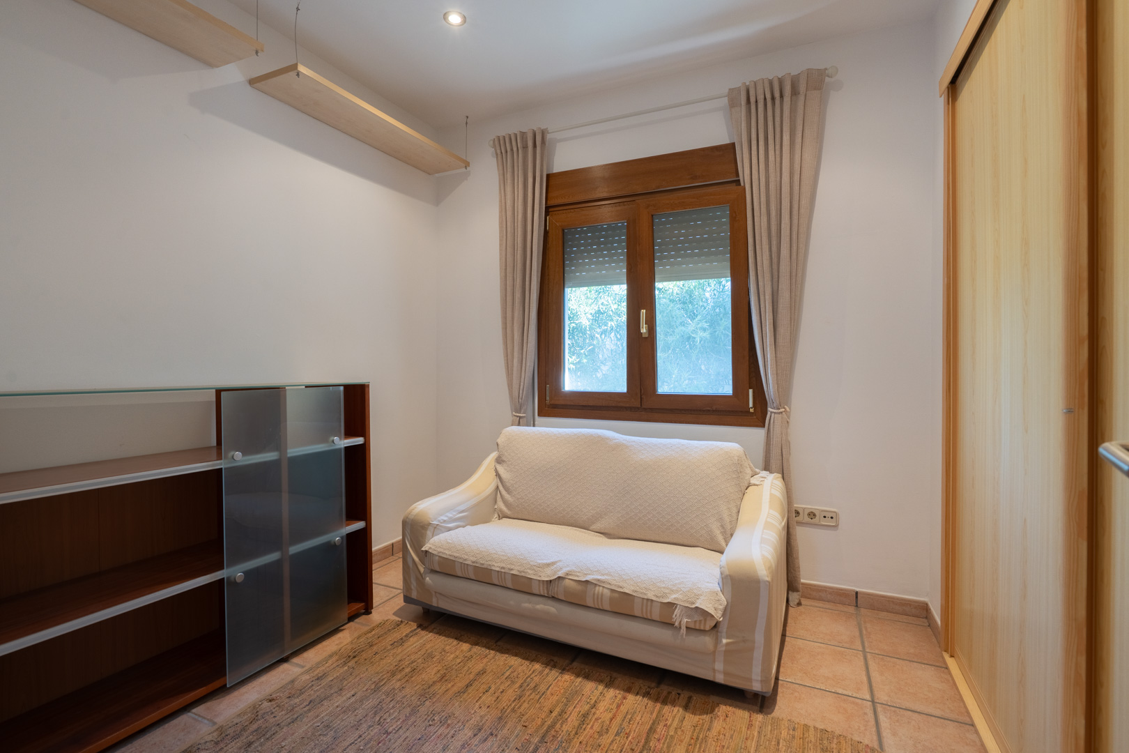 3 Bed, 2 Bath, HouseFor Sale