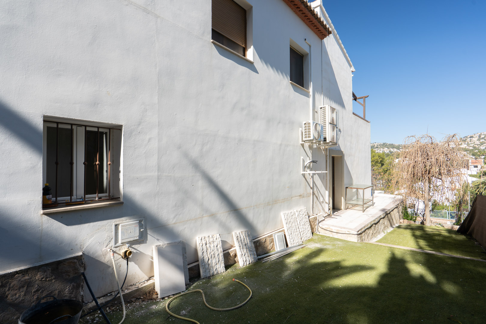 3 Bed, 2 Bath, HouseFor Sale