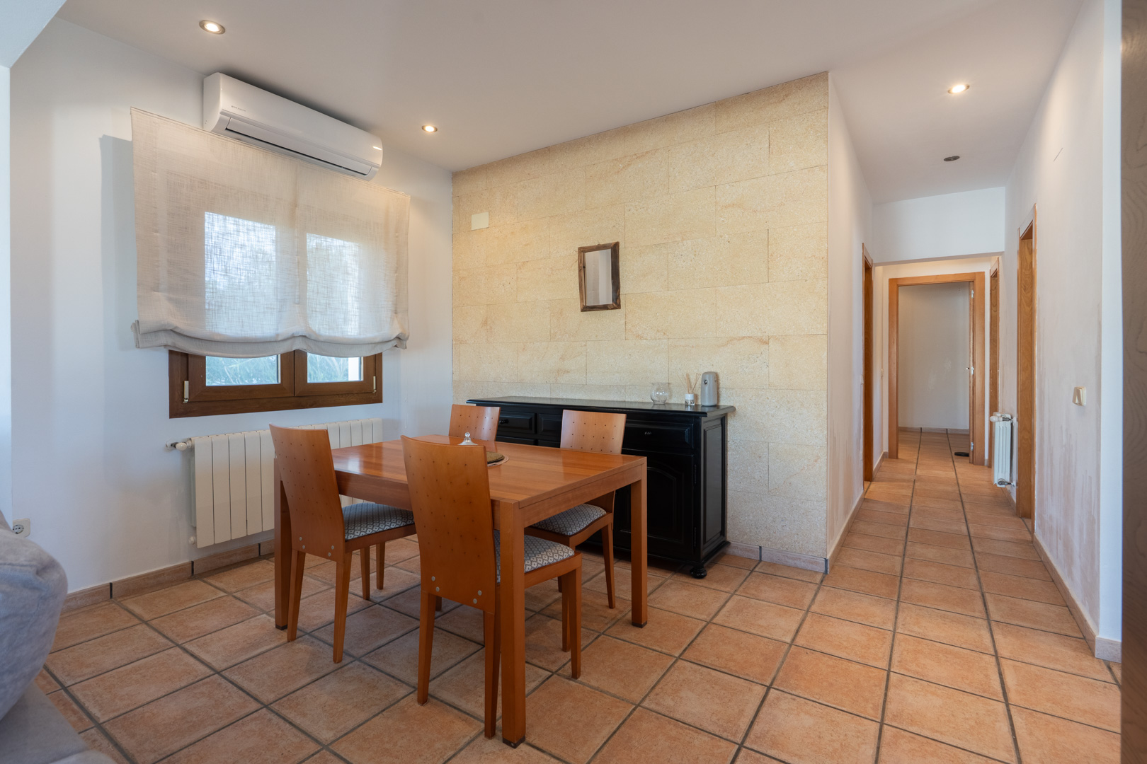 3 Bed, 2 Bath, HouseFor Sale