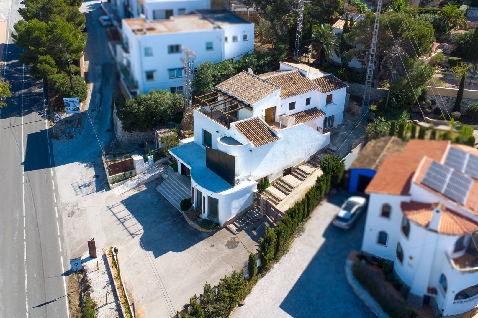 3 Bed, 2 Bath, HouseFor Sale