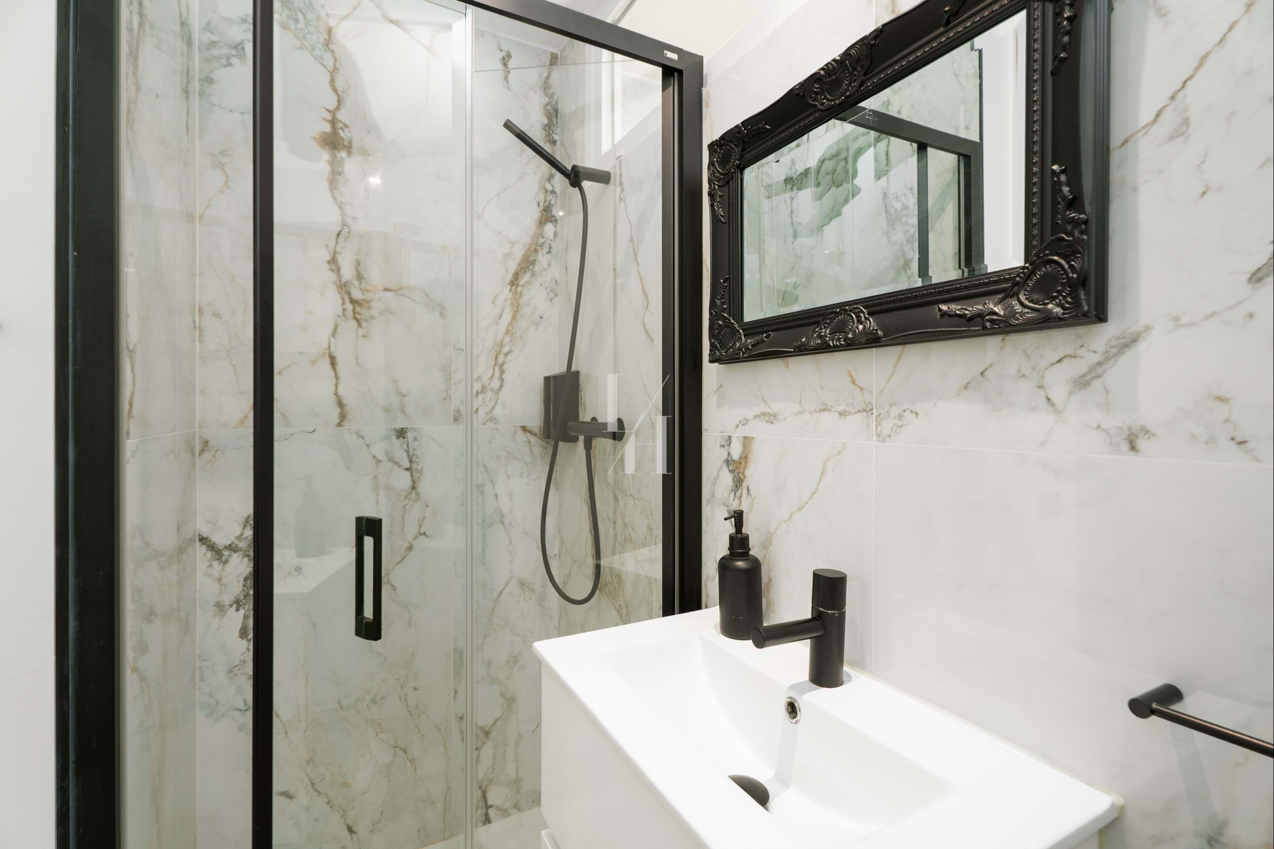 1 Bed, 2 Bath, ApartmentFor Sale, Loulé, Faro, 8125-428