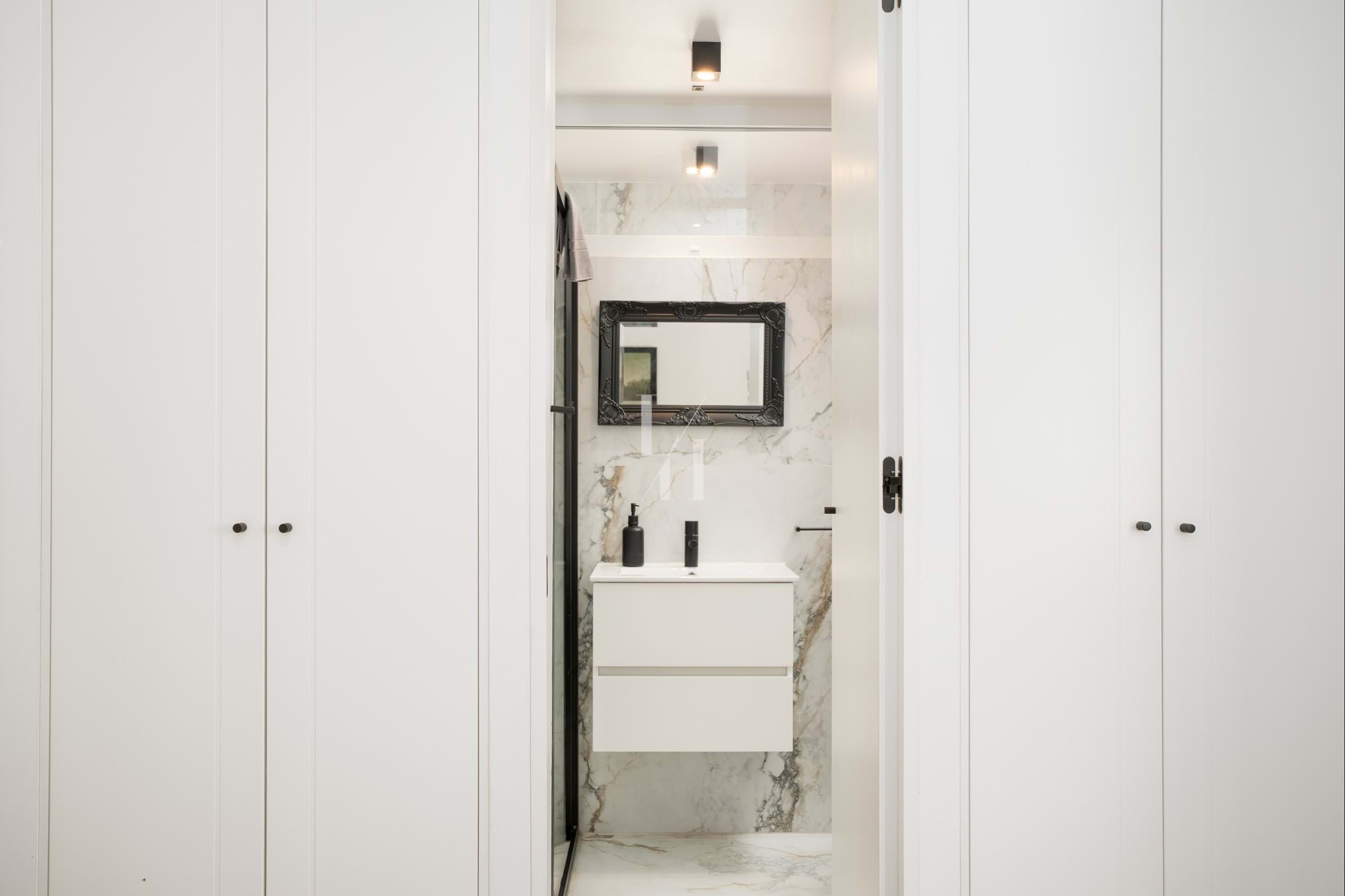 1 Bed, 2 Bath, ApartmentFor Sale, Loulé, Faro, 8125-428