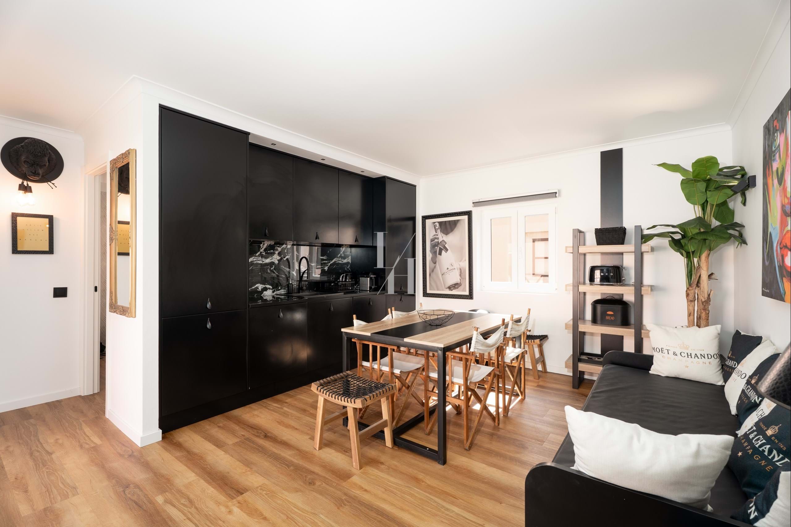 1 Bed, 2 Bath, ApartmentFor Sale, Loulé, Faro, 8125-428