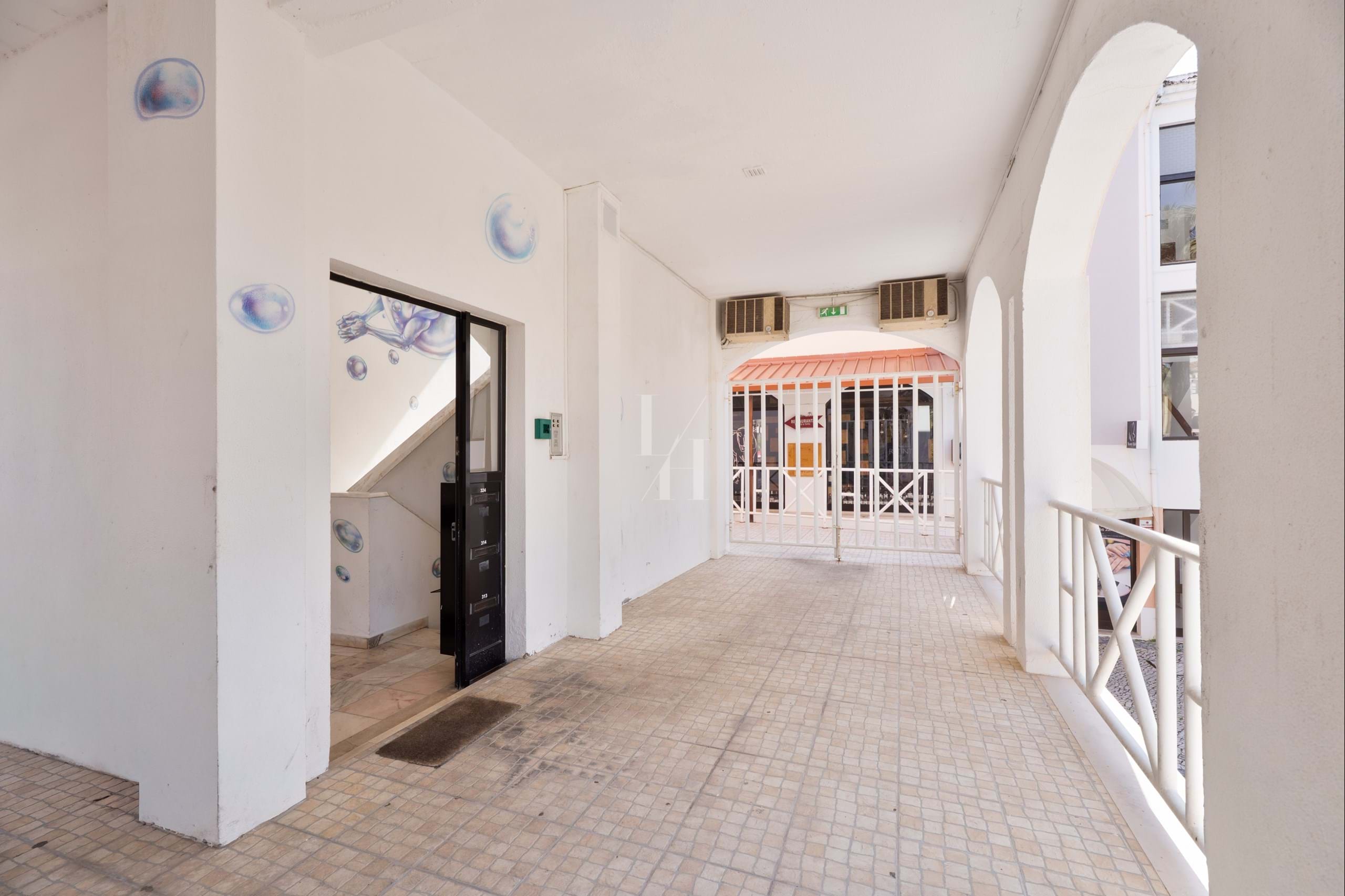 1 Bed, 2 Bath, ApartmentFor Sale, Loulé, Faro, 8125-428