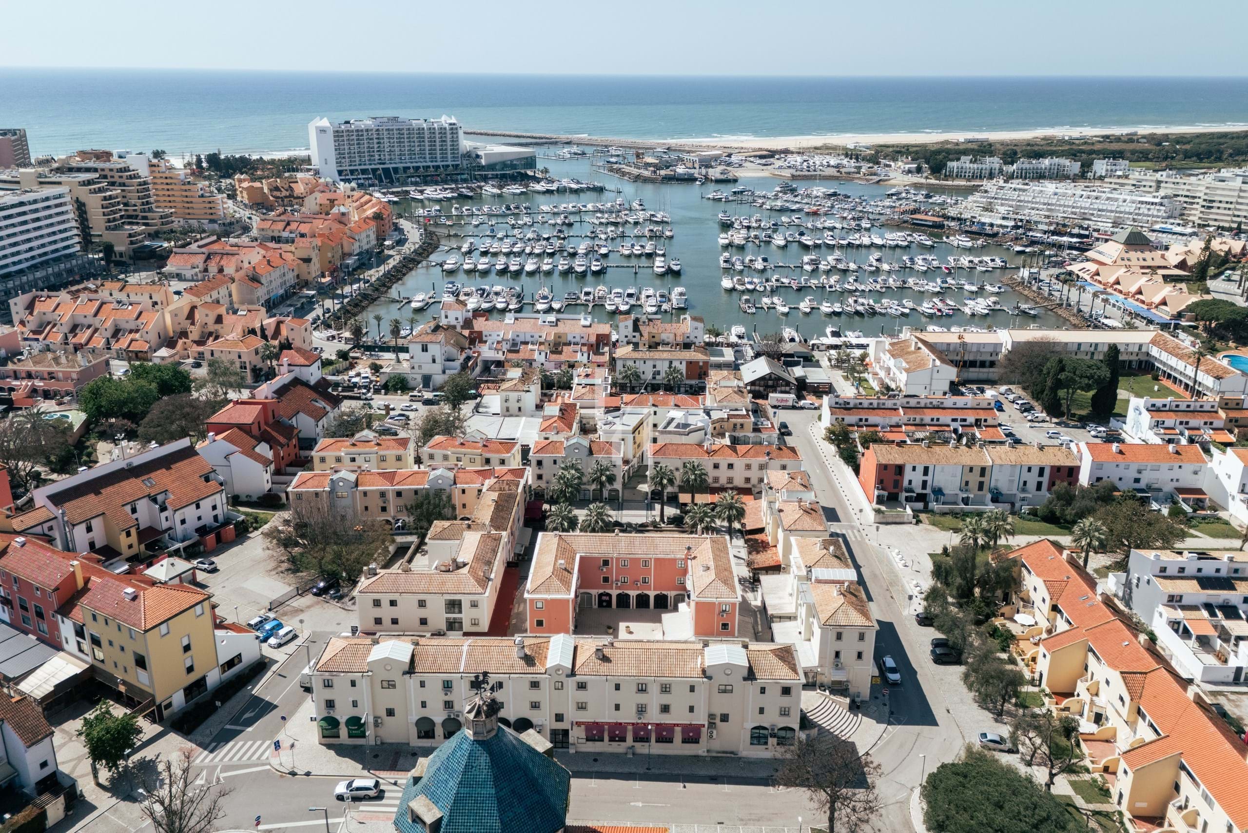 1 Bed, 2 Bath, ApartmentFor Sale, Loulé, Faro, 8125-428