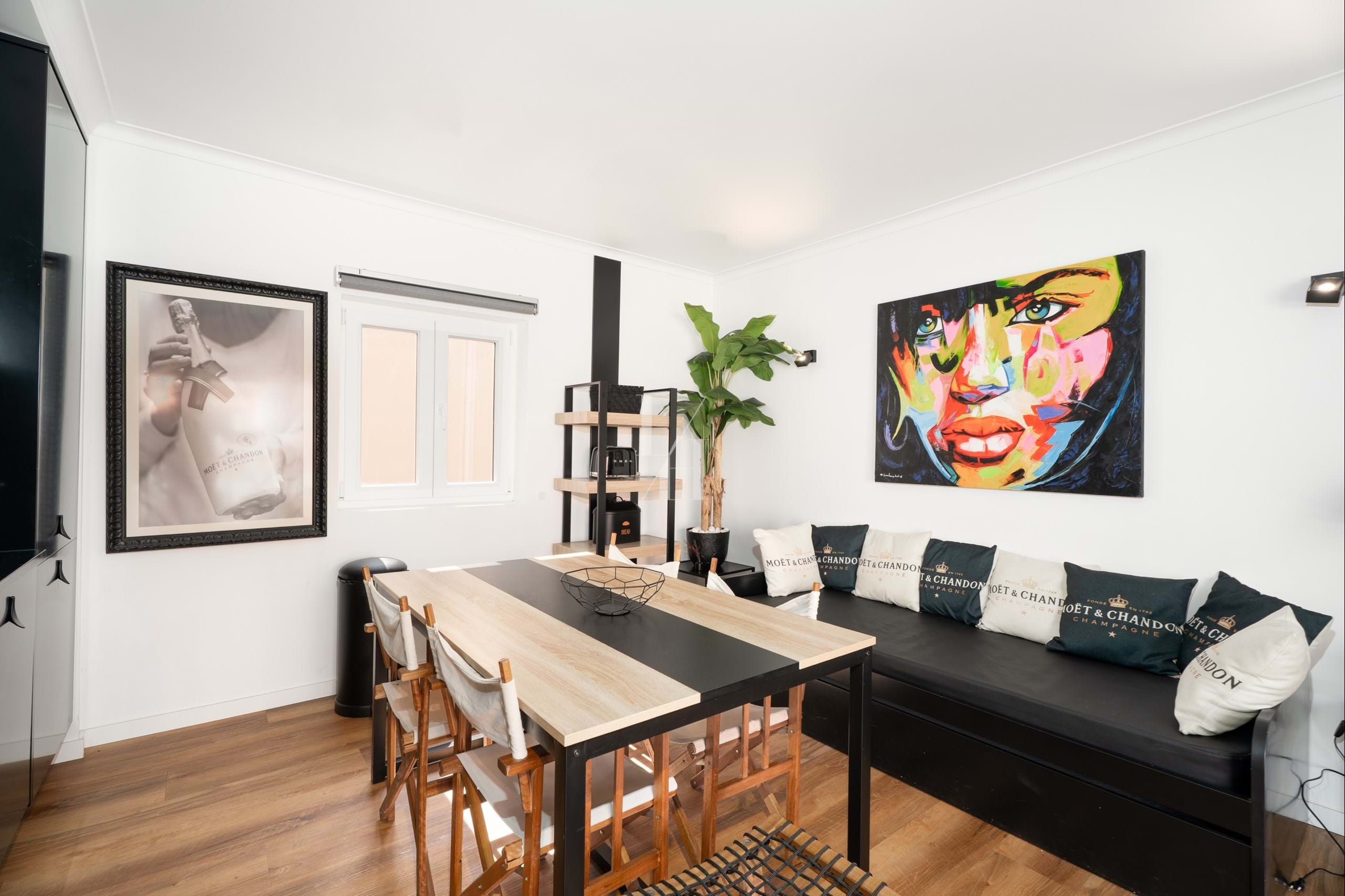 1 Bed, 2 Bath, ApartmentFor Sale, Loulé, Faro, 8125-428