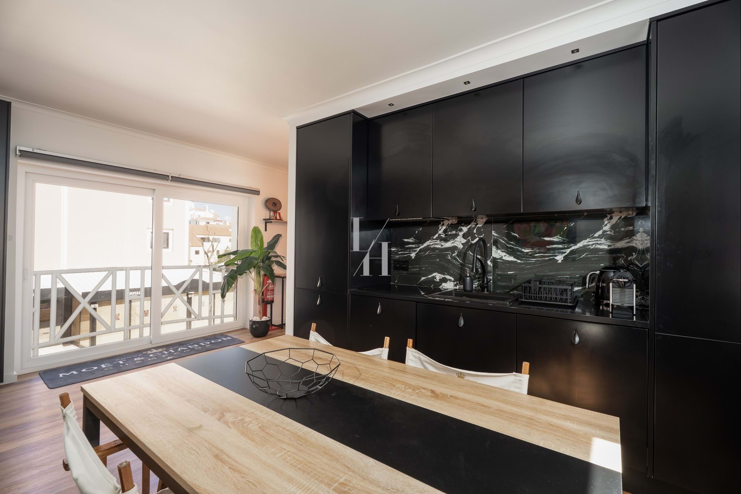 1 Bed, 2 Bath, ApartmentFor Sale, Loulé, Faro, 8125-428