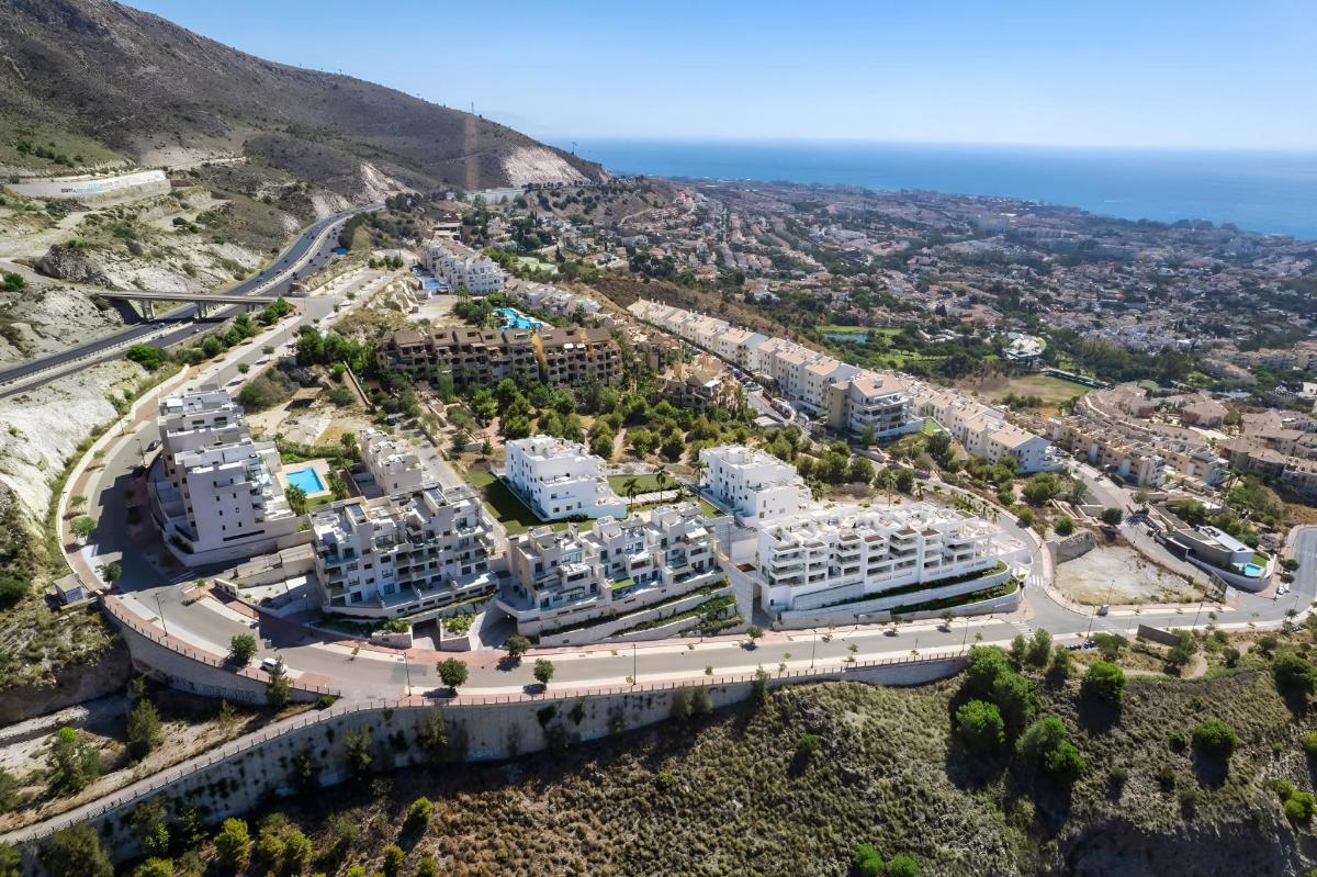 2 Bed, 2 Bath, ApartmentFor Sale, Benalmadena, Costa del Sol