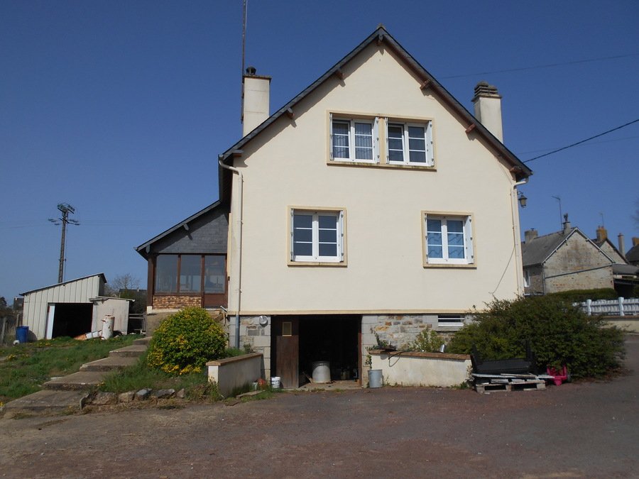 3 Bed, 1.5 Bath, HouseFor Sale, Neuilly-le-Vendin, Pays-de-la-Loire, 53250