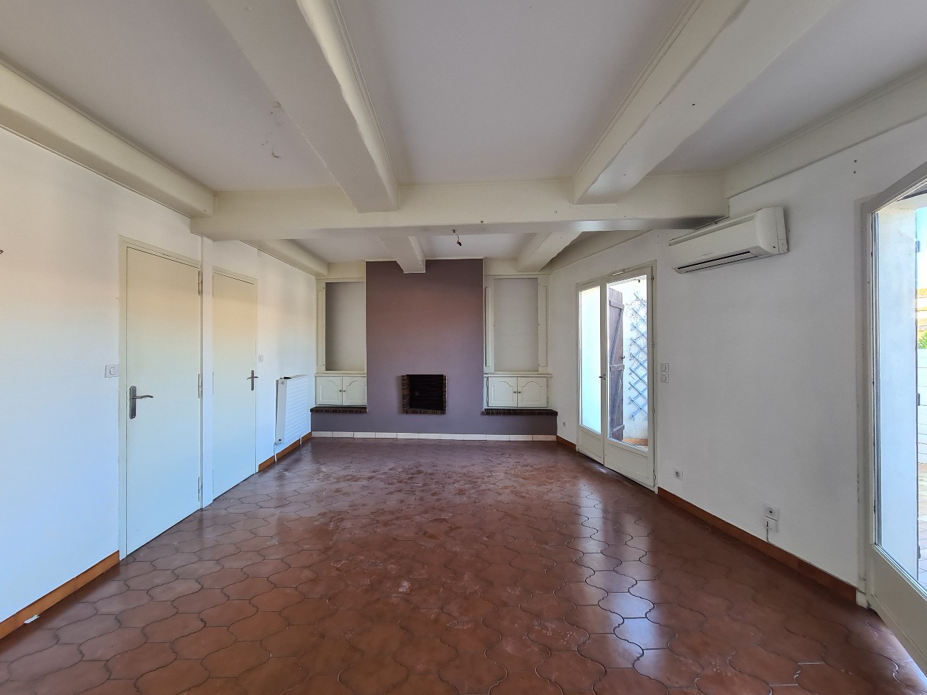 5 Bed, 2 Bath, HouseFor Sale, Agde, Herault, Languedoc-Roussillon, 34300