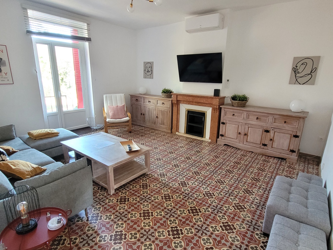 7 Bed, 4 Bath, HouseFor Sale, Faugeres, Herault, Languedoc-Roussillon, 34600